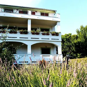https://apartments-frgacic.primorje-gorskikotar.com